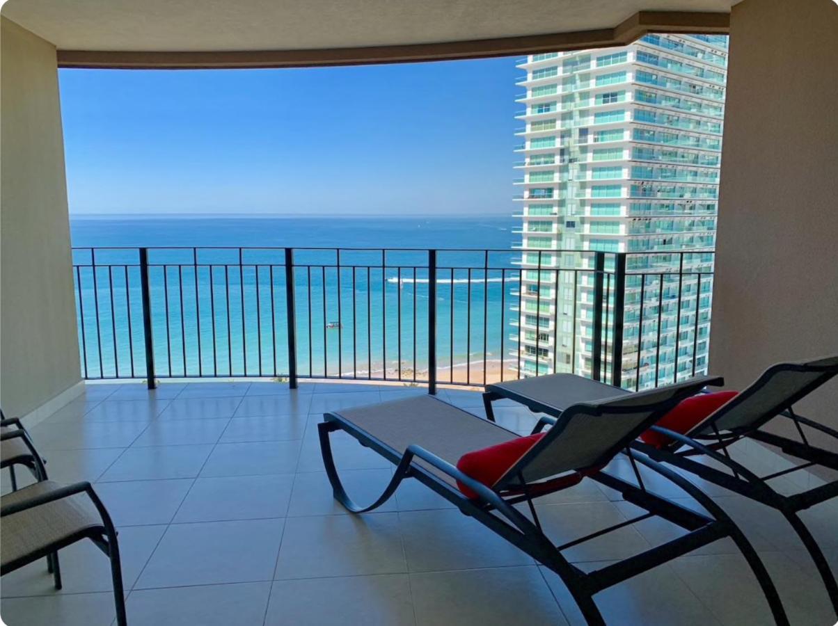 Apartamentos Grand Venetian Пуэрто-Вальярта Экстерьер фото